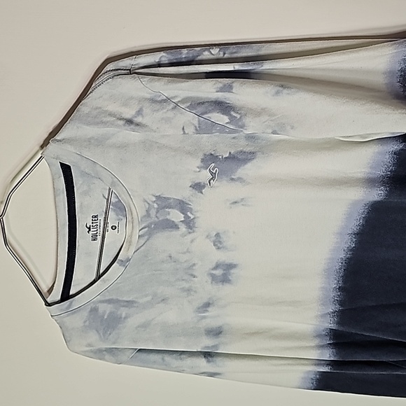 Hollister medium blue and white curved hem long sleeve shirt - Picture 3 of 7